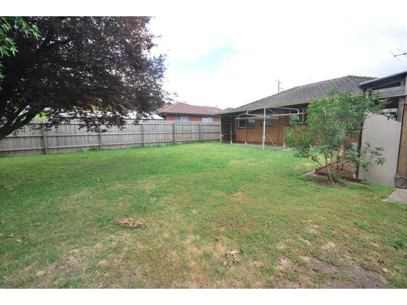 6 Hudson Street, Cranbourne VIC 3977