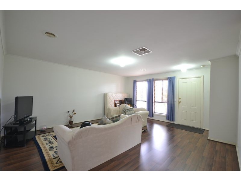 46 Cato Parkway, Lynbrook VIC 3975