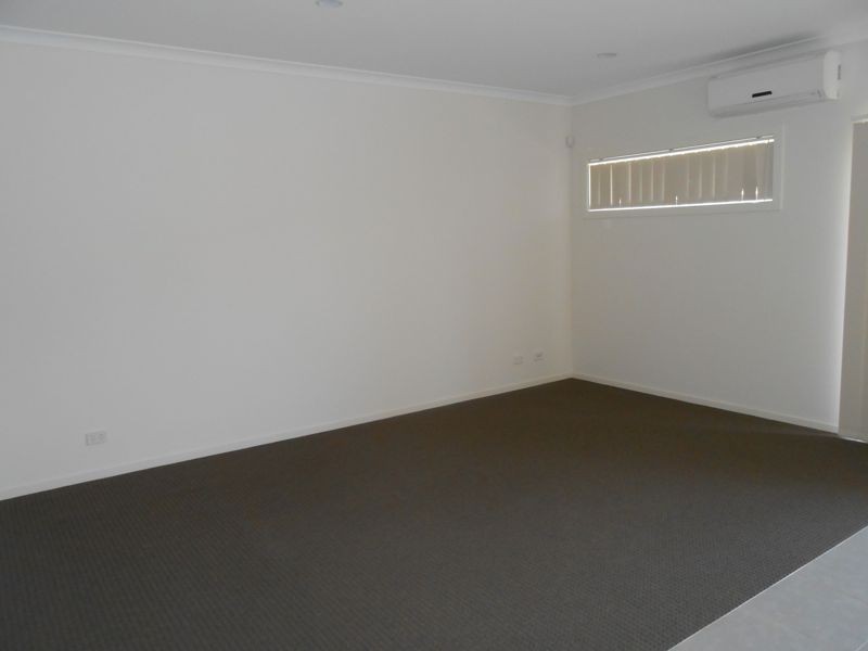 10 Penley Lane, Sandhurst VIC 3977