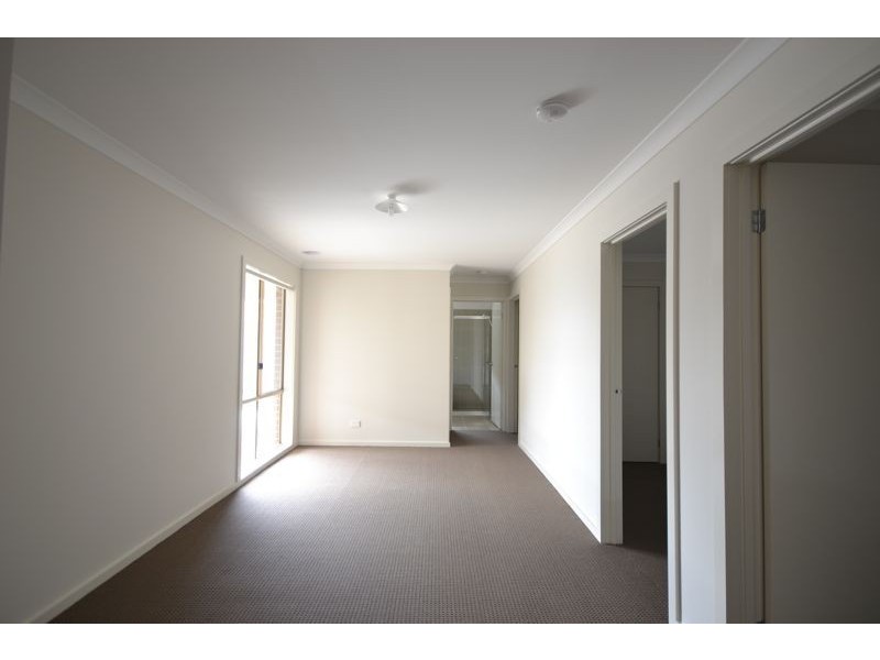 20 Dash Drive, Cranbourne East VIC 3977
