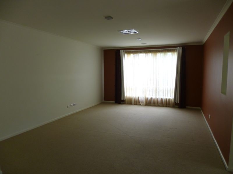 13 Red Mallee Court, Lyndhurst VIC 3975