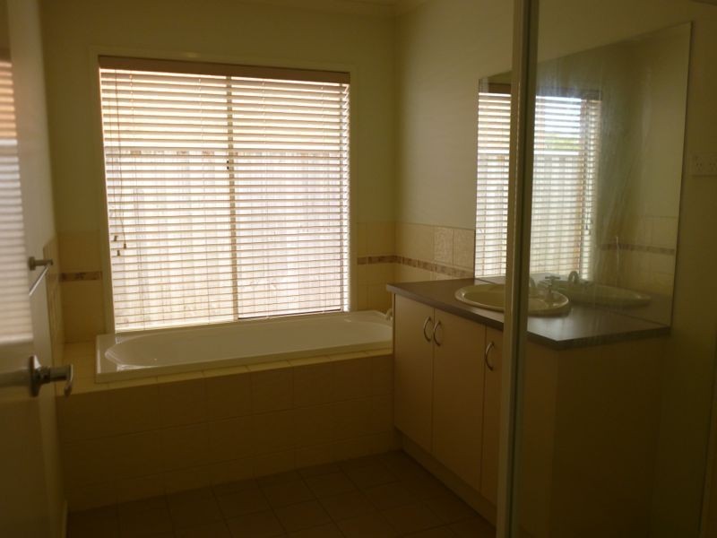 13 Red Mallee Court, Lyndhurst VIC 3975