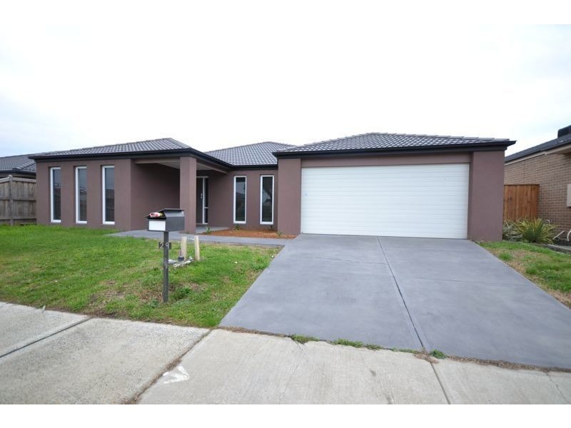 29 Dan Morgan Drive, Cranbourne VIC 3977
