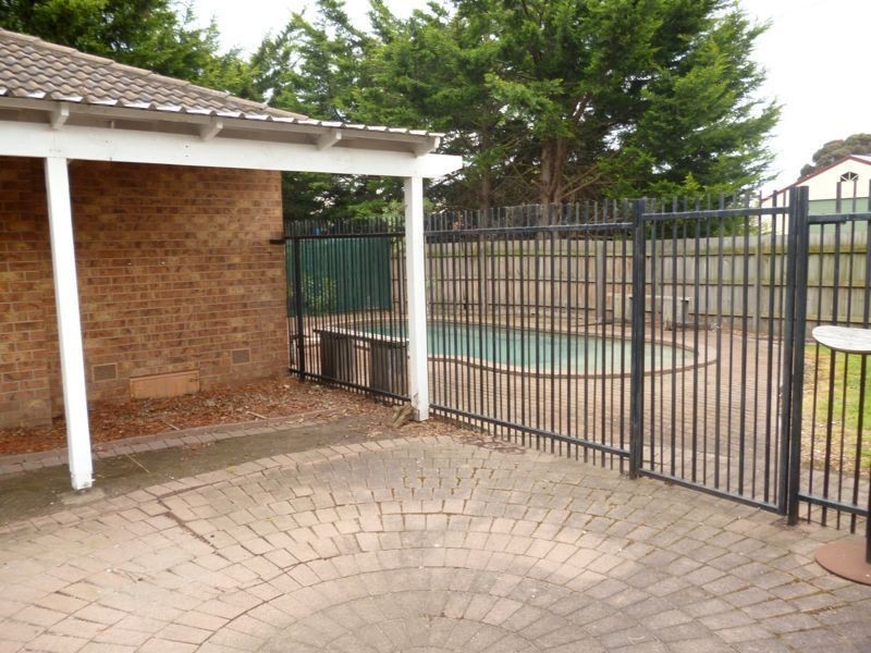 2 Mayune Court, Cranbourne VIC 3977