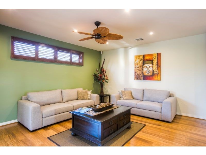 14 Pasadena Boulevard, Cranbourne East VIC 3977