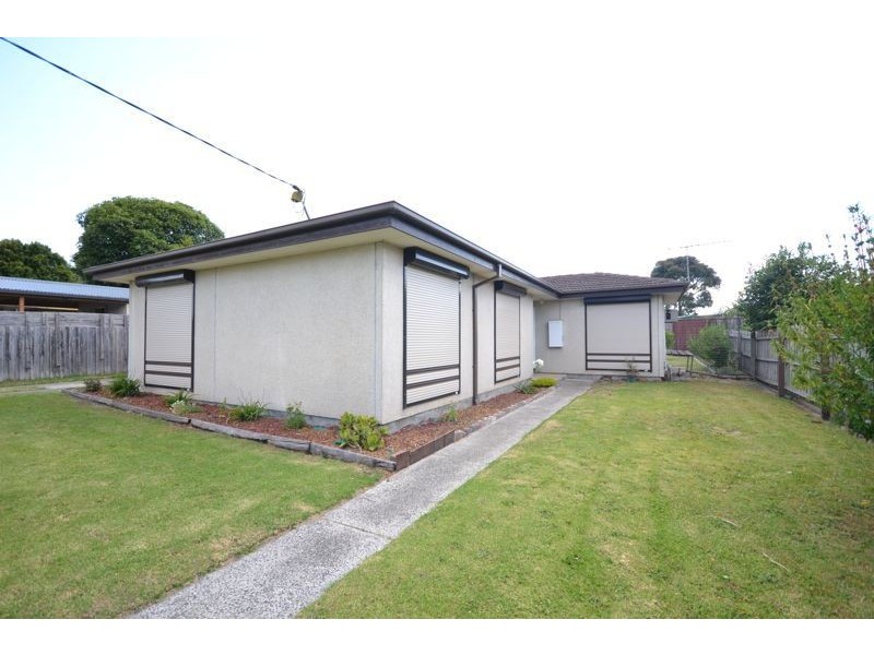 1 Fairbairn Road, Cranbourne VIC 3977