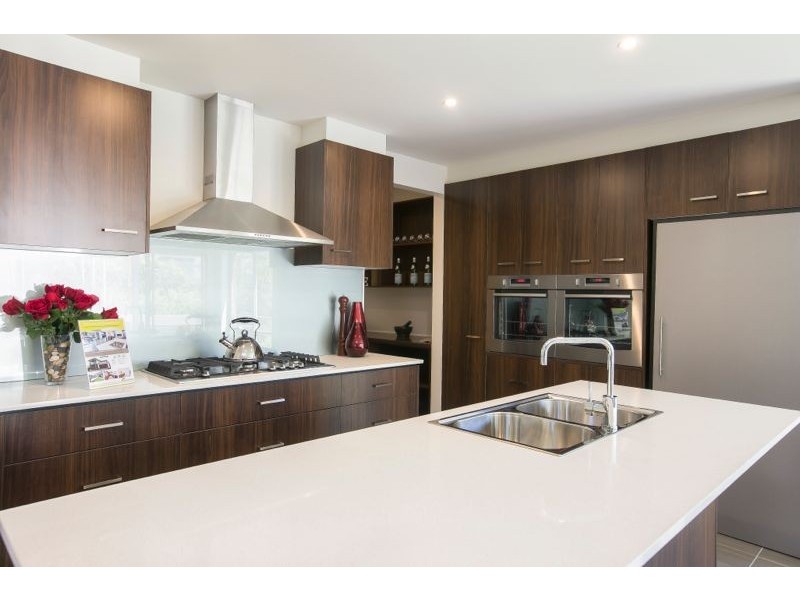 12 Pasadena Boulevard, Clyde VIC 3978