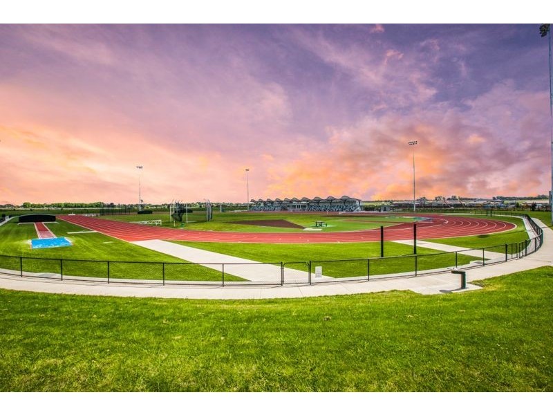 12 Pasadena Boulevard, Clyde VIC 3978