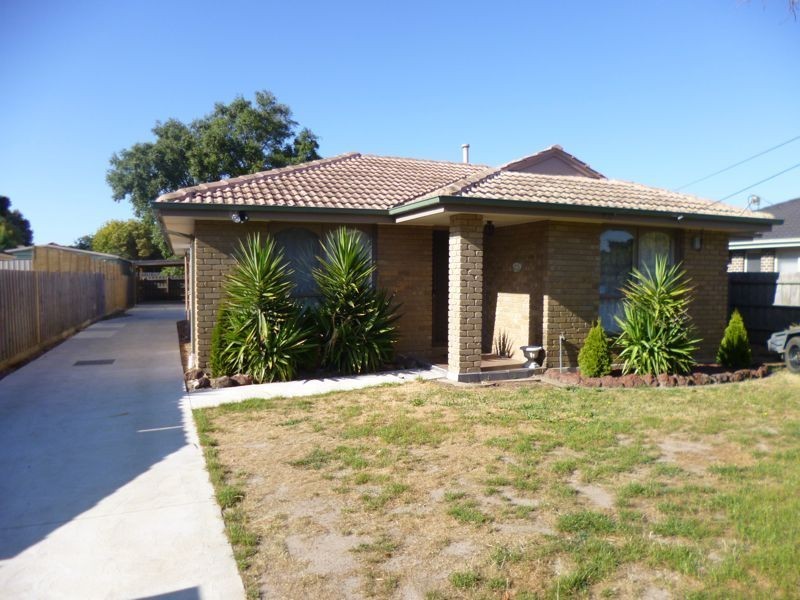 28A Cochrane Street, Cranbourne VIC 3977