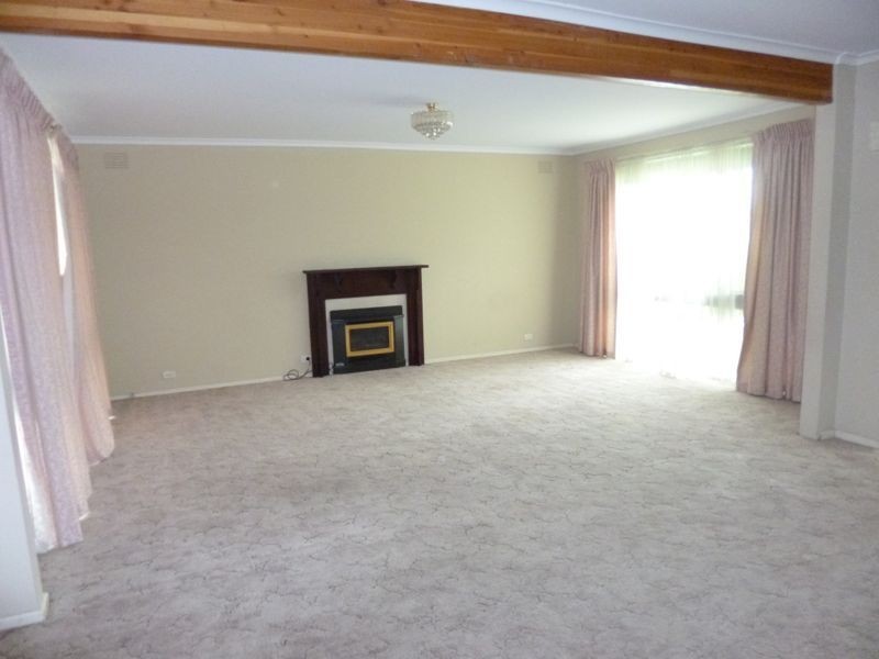 45 Fountain Drive, Narre Warren VIC 3805