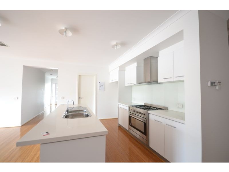 17 Cerbera Bend, Cranbourne North VIC 3977