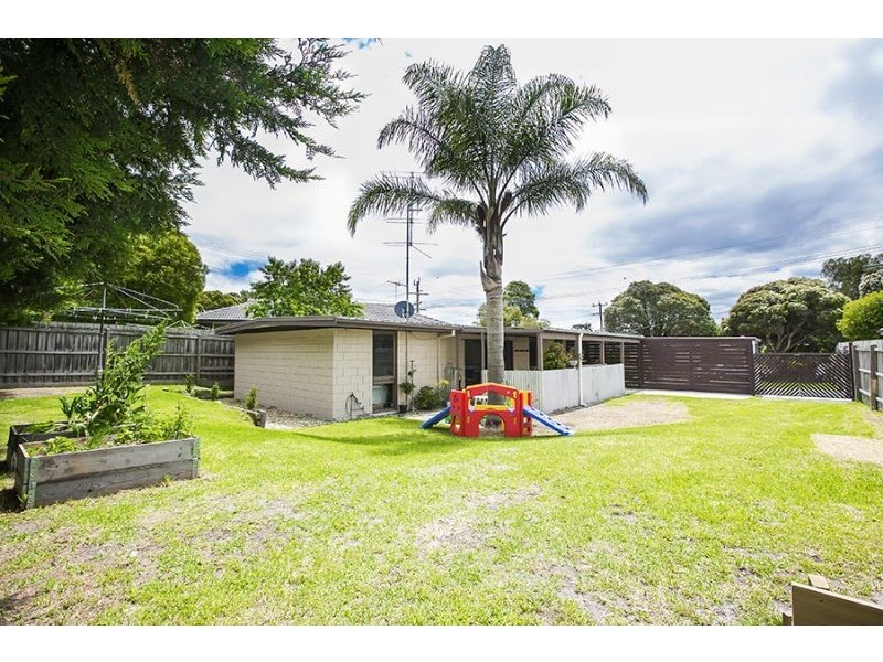 31 Spring Road, Junction Village VIC 3977