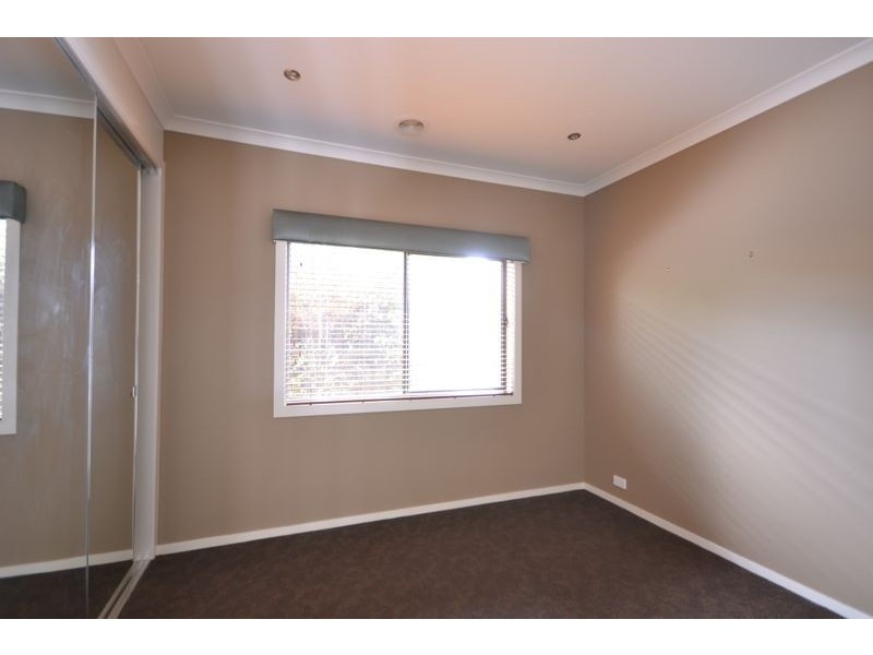 3 Nature Circuit, Cranbourne North VIC 3977