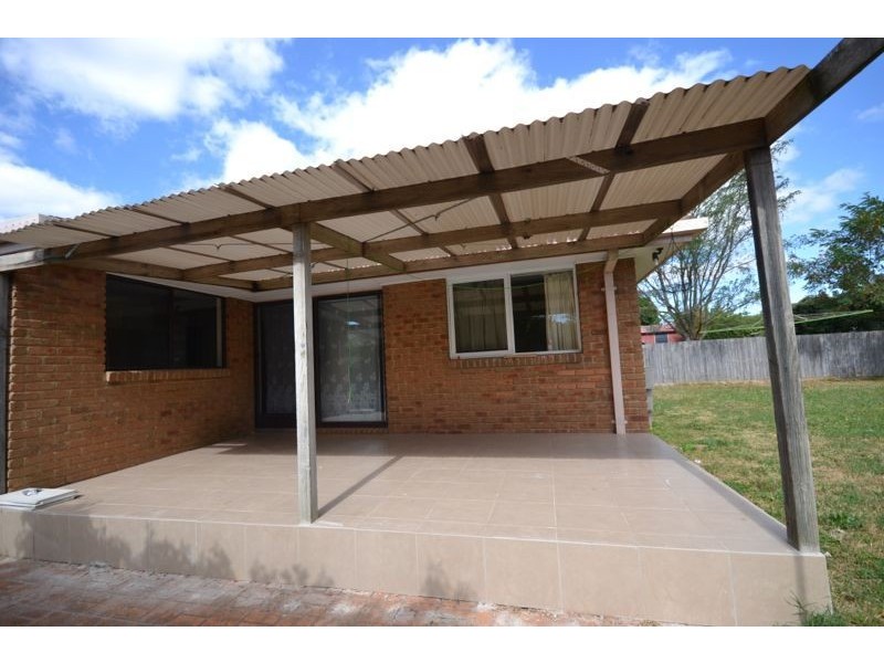 33 Fleetwood Drive, Narre Warren VIC 3805