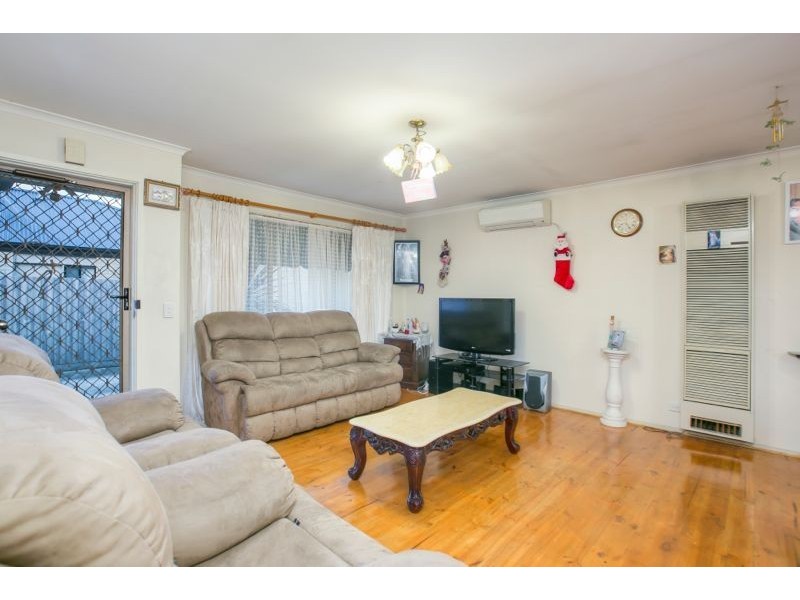 2/21 Bride Avenue, Hampton Park VIC 3976