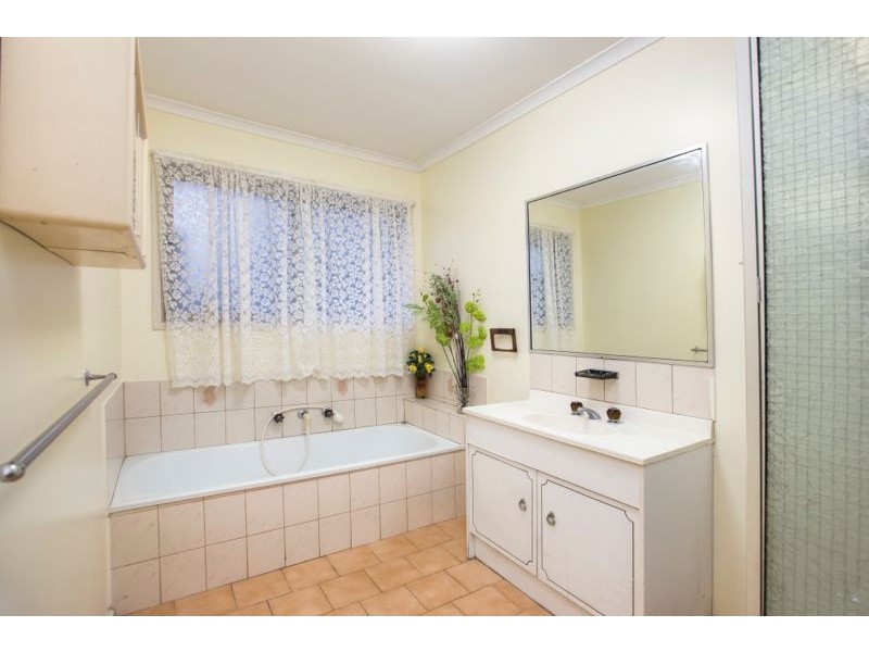 2/21 Bride Avenue, Hampton Park VIC 3976