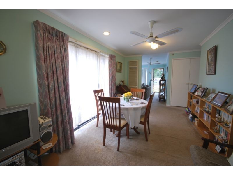 16 Marnie Drive, Cranbourne West VIC 3977