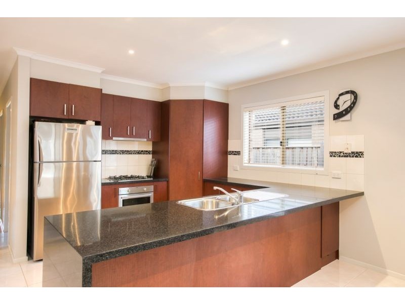 62 Sussex Avenue, Cranbourne North VIC 3977