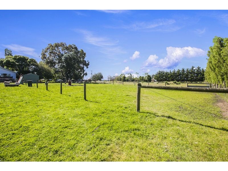 300 Manks Road, Clyde VIC 3978