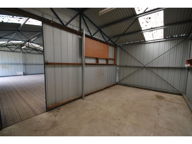 67 Hoysted Avenue, Cranbourne North VIC 3977