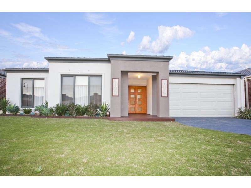 16 Noremac Grove, Lyndhurst VIC 3975