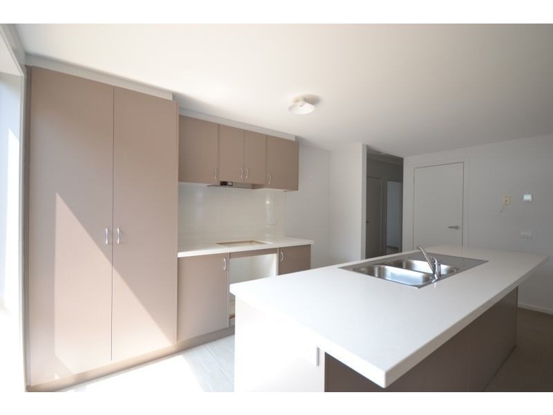68A Gipps Crescent, Cranbourne North VIC 3977