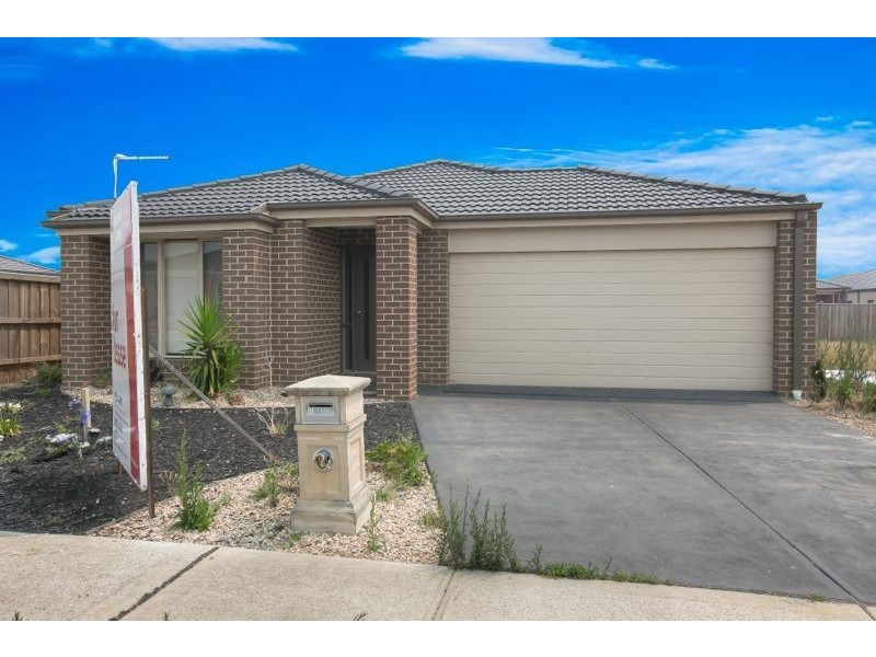 17 Rock Daisy Drive, Cranbourne West VIC 3977