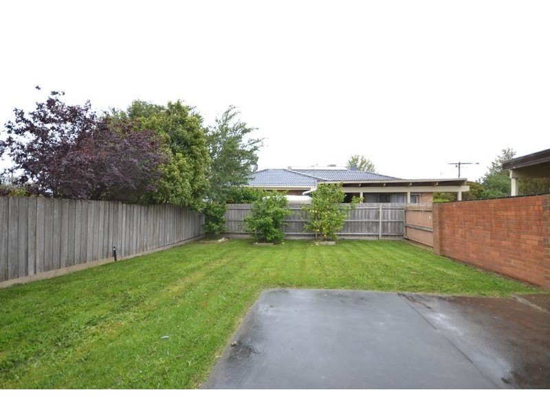 2/28 Latrobe Street, Cranbourne VIC 3977