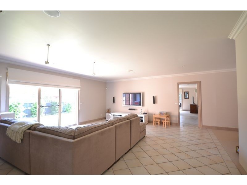 41 Kippenross Drive, Narre Warren South VIC 3805