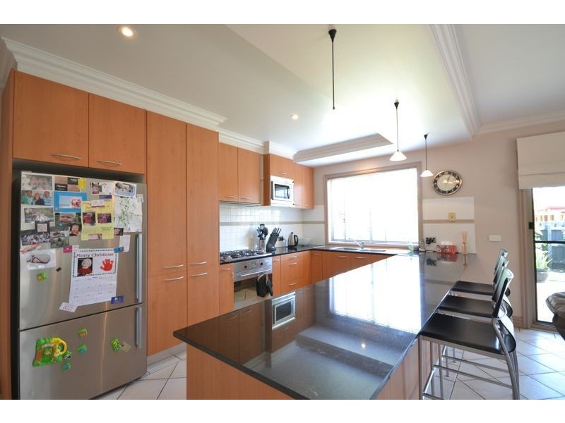 41 Kippenross Drive, Narre Warren South VIC 3805
