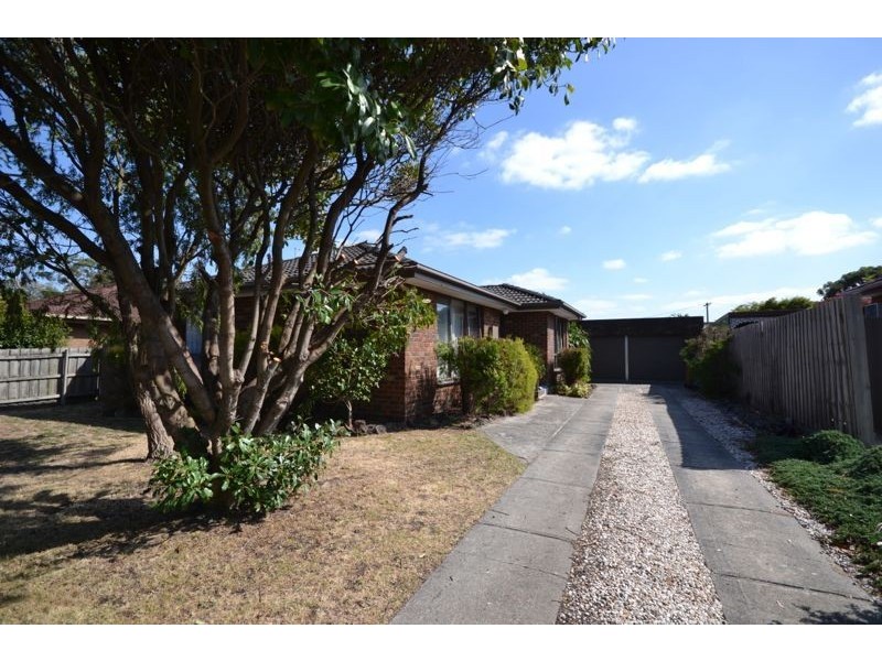 3 Ruffy Drive, Cranbourne VIC 3977