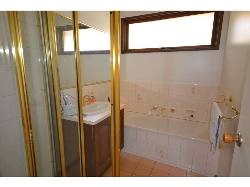 2 Pamela Court, Narre Warren VIC 3805