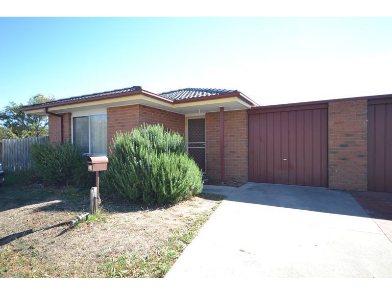 42 Jacinta Drive, Cranbourne West VIC 3977