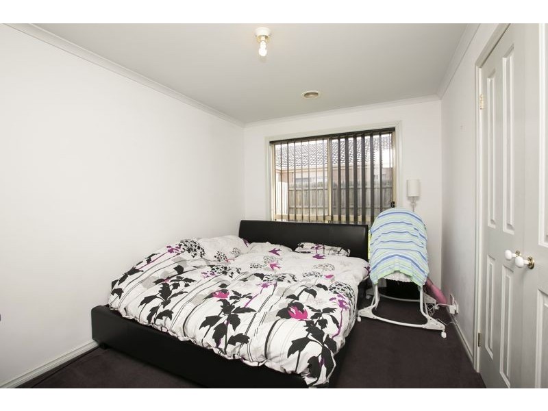 3 Calais Circuit, Cranbourne West VIC 3977