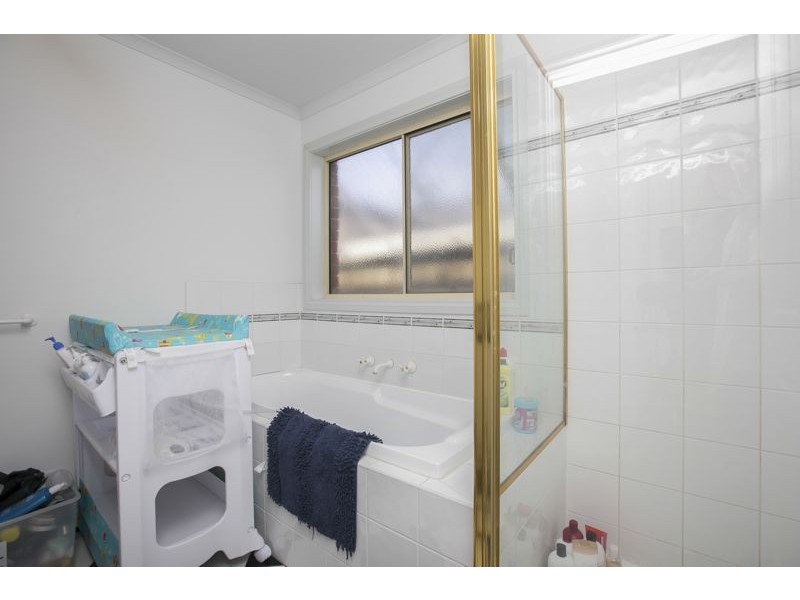 3 Calais Circuit, Cranbourne West VIC 3977