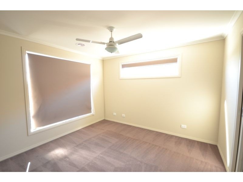 9 Pallyang Lane, Cranbourne VIC 3977