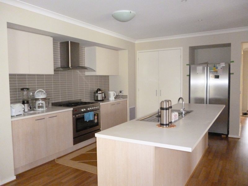 5 Hertford Court, Cranbourne North VIC 3977