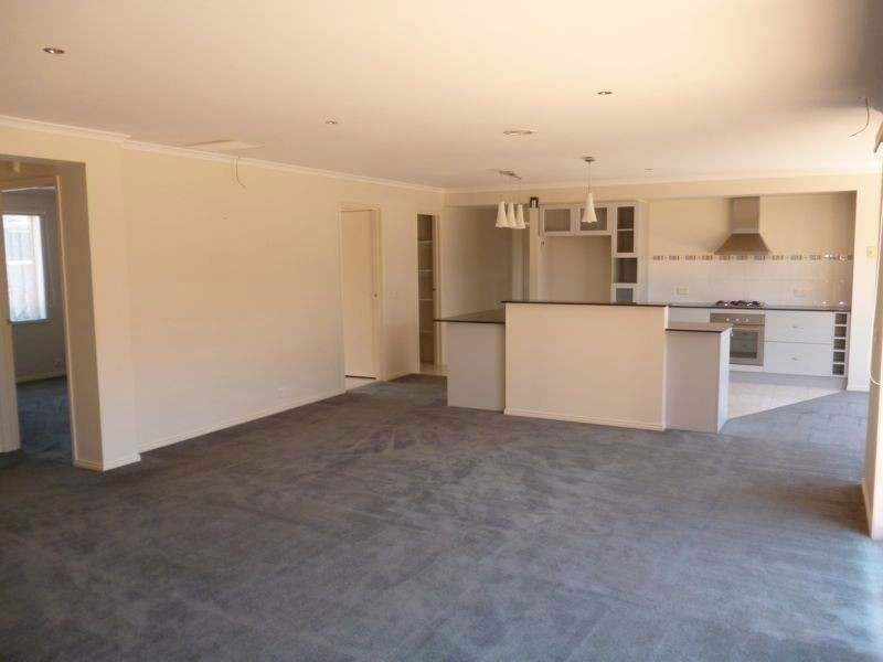 12 Silky Oak Drive, Cranbourne VIC 3977