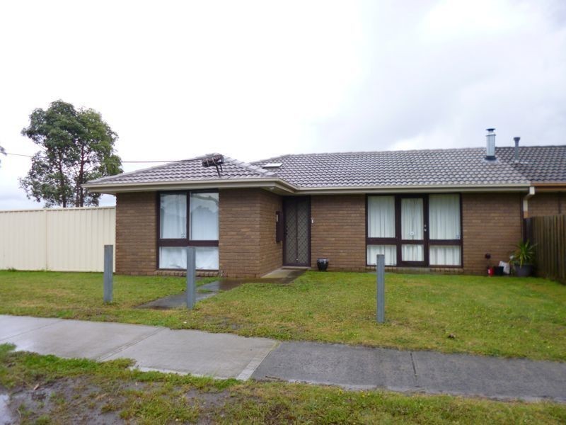 1/2 Fairfield Street, Cranbourne VIC 3977