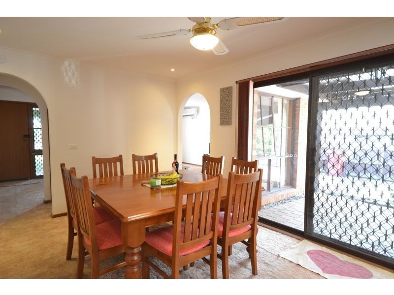 97 Lesdon Avenue, Cranbourne VIC 3977