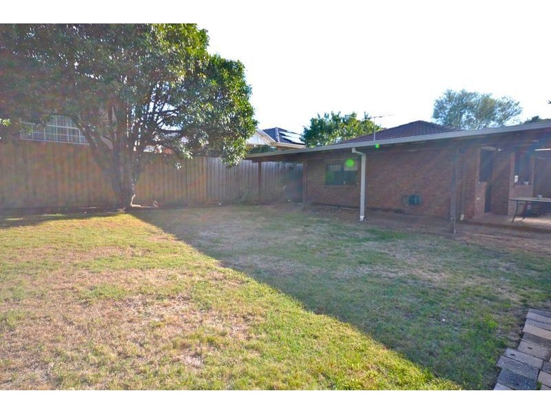 97 Lesdon Avenue, Cranbourne VIC 3977