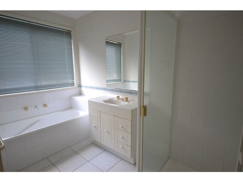 124 Harold Keys Drive, Narre Warren VIC 3805