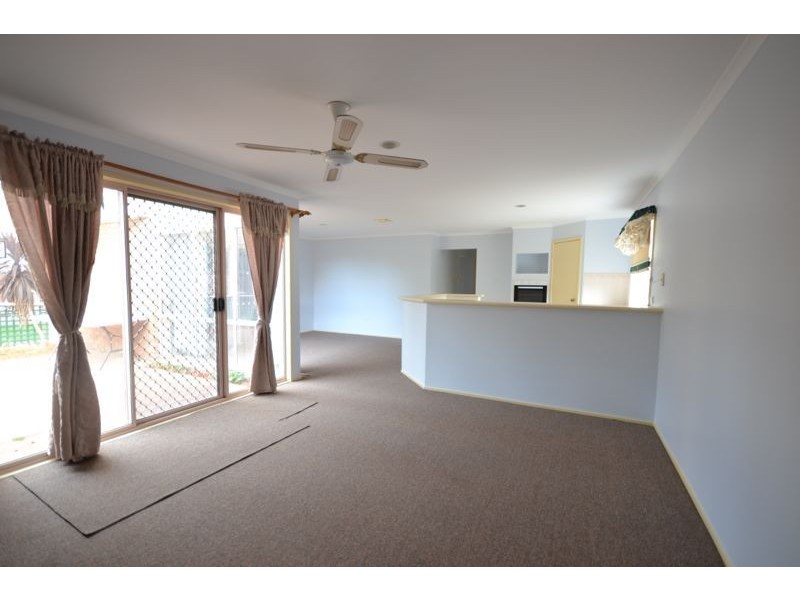 3 Julia Court, Cranbourne North VIC 3977