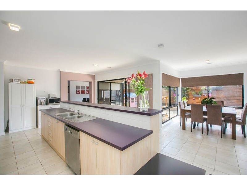 12 Emmett Avenue, Berwick VIC 3806