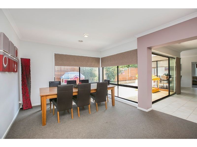 12 Emmett Avenue, Berwick VIC 3806