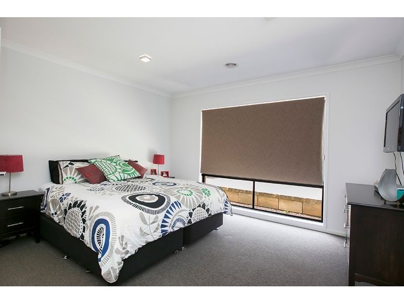 12 Emmett Avenue, Berwick VIC 3806
