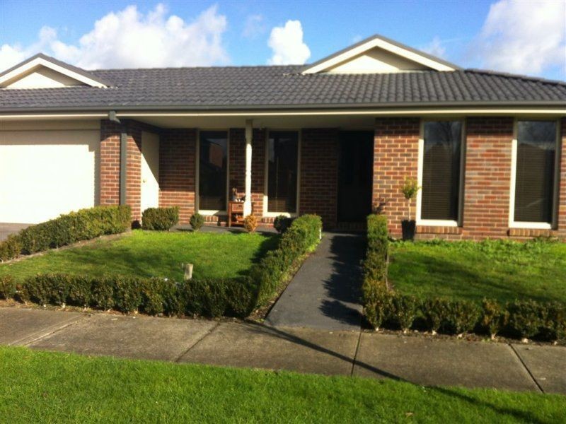 9 Jack William Way, Berwick VIC 3806