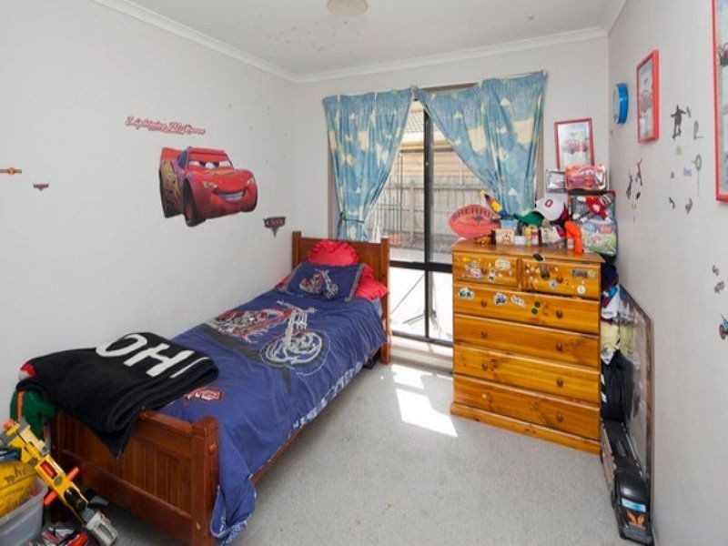 52 Dunbarton Drive, Pakenham VIC 3810