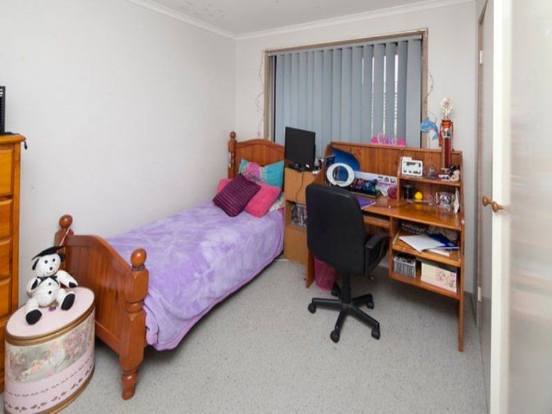 52 Dunbarton Drive, Pakenham VIC 3810