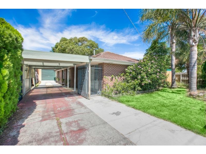 10 Arleon Crescent, Cranbourne VIC 3977